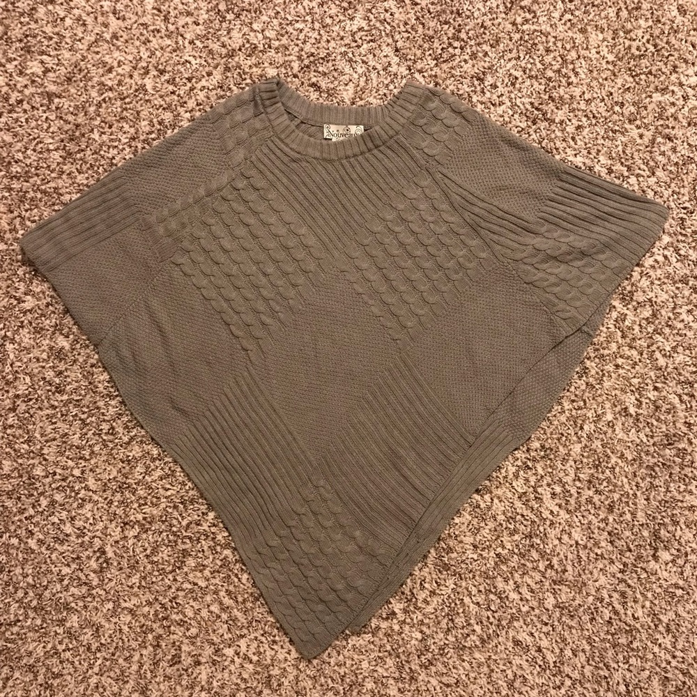 3/$20 Nouveaux Poncho
